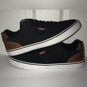 Levi’s Miles Perf NB Mens Shoes